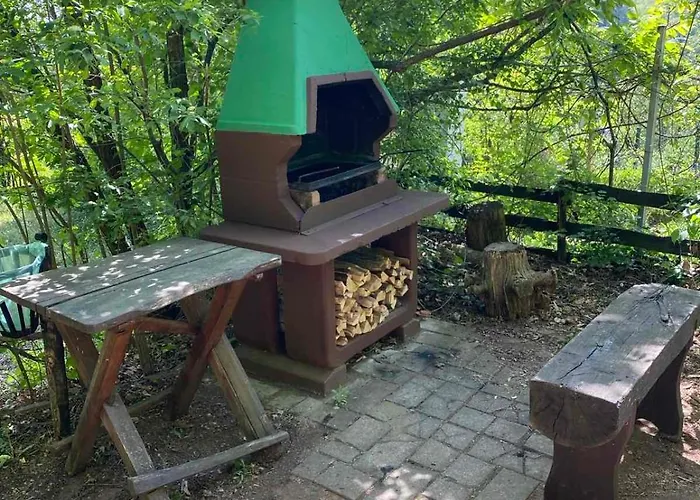 شقة Ranc Platan - Smestaj U Nacionalnom Parku Fruska Gora